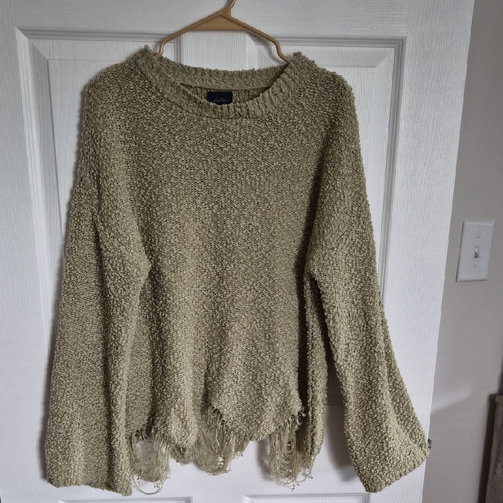 Daytrip Textured Knit Sweater in Olive